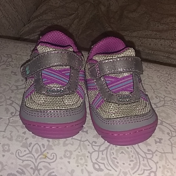 Baby girl Shoes - Picture 2 of 3